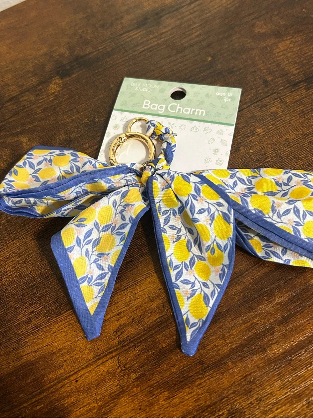 Blue Moon Studio Lemon Print Bow Bag Charm Scarf Accessory Gold Tone Clasp